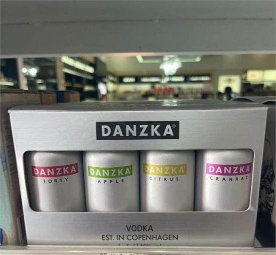 ВОДКА НАБОР ИЗ 4 DANZKA 4х50мл. 2442