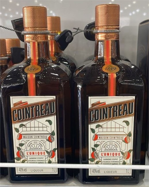 ЛИКЁР КУАНТРО 40 градусов, 1л. 2469