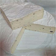 КАМАМБЕР С ТРЮФЕЛЕМ 1,2кг. 2393